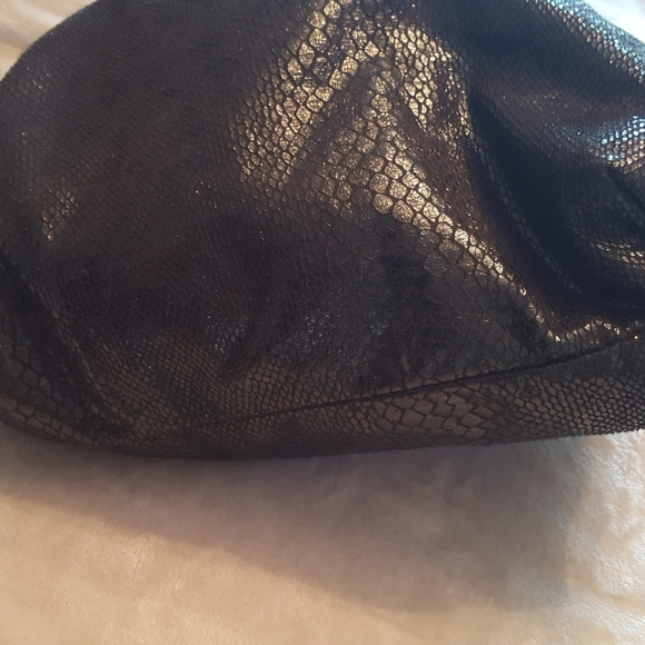 Kenneth Cole Reaction snake skin look purse - Picture 5 of 8